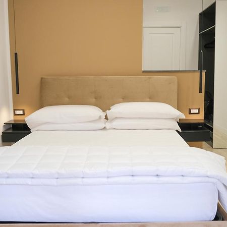 Aroma Apartment And B&B, Maschio Angioino Naples Extérieur photo