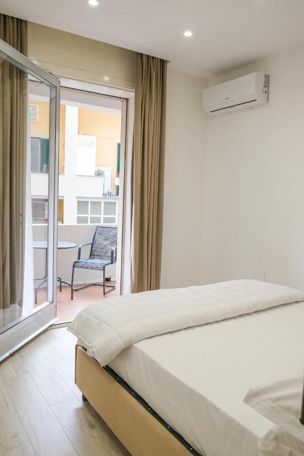 Aroma Apartment And B&B, Maschio Angioino Naples Extérieur photo